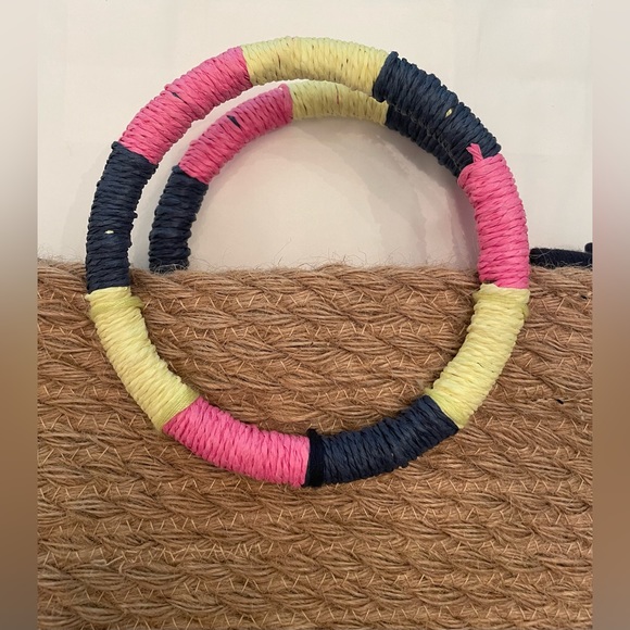 GAP Jute tote bag/crossbody with colorful O-ring top handles and canvas strap. - Picture 3 of 14